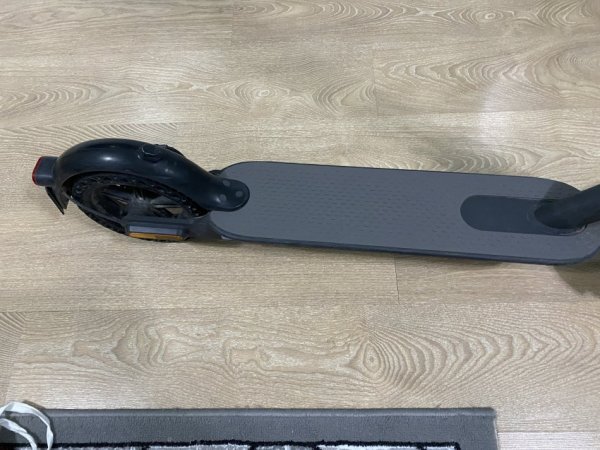 Tirane, shes biciklete elektrike Scooter xiaomi essential gri metalizato 1 €
