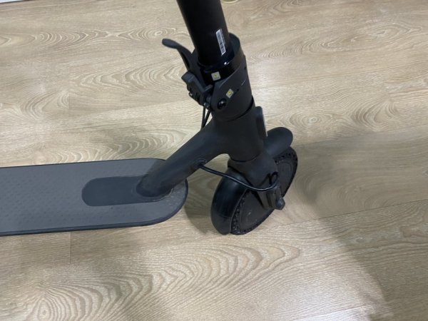 Tirane, shes biciklete elektrike Scooter xiaomi essential gri metalizato 1 €