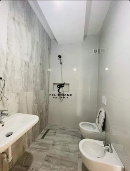 Tirane, shitet apartament 3+1 Kati 9, 119 m² 215.100 € (BULEVARDI I RI)