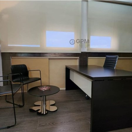 Tirane, jepet me qera apartament 2+1 Kati 7, 254 m² 1.200 € (Ish Ekspozita)