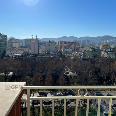 Tirane, jepet me qera apartament 2+1 Kati 7, 254 m² 1.200 € (Ish Ekspozita)