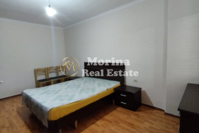 Tirane, jepet me qera apartament 2+1 Kati 3, 80 m² 500 € (Oxhaku)