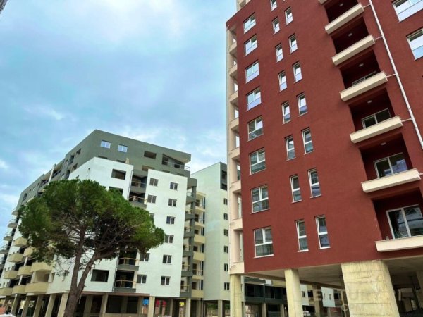 SHITET APARTAMENT 2+1+2 TUALETE+BALLKON 154,200 EURO KOMPLEKSI AURA (KOMISION 0)