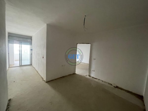 Durres, shitet apartament 2+1 Kati 4, 105 m² 88.000 € (Ujësjellës Kanalizime)