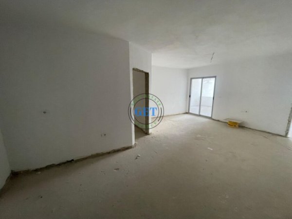 Durres, shitet apartament 2+1 Kati 4, 105 m² 88.000 € (Ujësjellës Kanalizime)