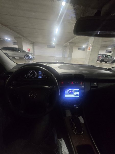 Tirane, shes makine Mercedes C Klass Elegance Benzin+Gaz, gri metalizato automatik Kondicioner 299.000 km 4.500 €