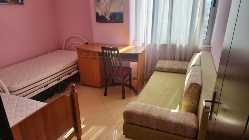 Shqiperi, jepet me qera apartament 2+1 Kati 8, 103 m² 450 € (Prane Bar 2 Palmat)