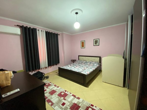 Shqiperi, jepet me qera apartament 2+1 Kati 8, 103 m² 450 € (Prane Bar 2 Palmat)