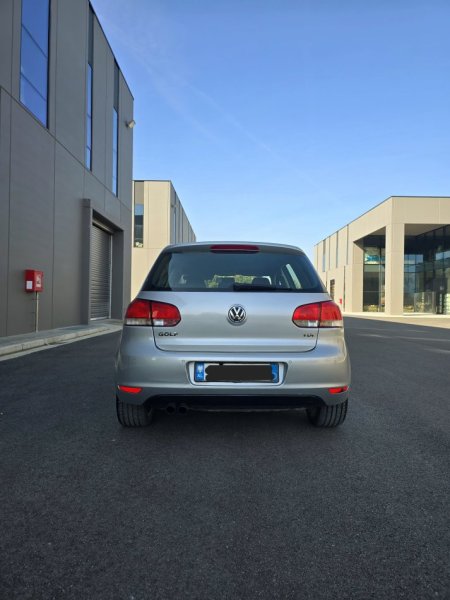 Tirane, shes VW GOLF 6 2.0TDI VITI 2009 Nafte, gri metalizato manuale Kondicioner 229.000 km 5.400 €