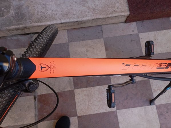 Tirane, shes biciklete per meshkuj Biçiklete Totem 29 Inch portokalli 250 €