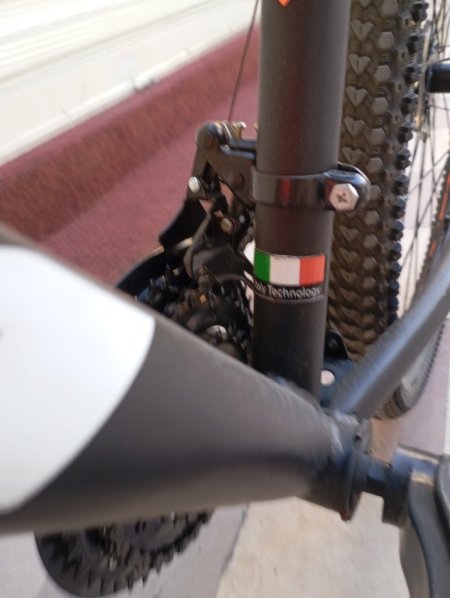 Tirane, shes biciklete per meshkuj Biçiklete Totem 29 Inch portokalli 250 €