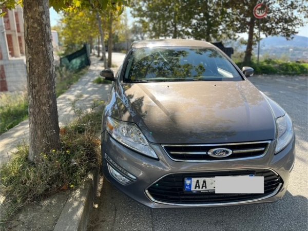 Tirane, shitet makine Ford Mondeo Nafte, kafe automatik Kondicioner 89.400 km 10.500 €