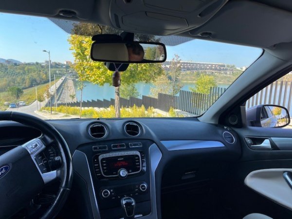 Tirane, shitet makine Ford Mondeo Nafte, kafe automatik Kondicioner 89.400 km 10.500 €