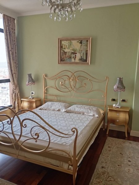 SHITET APARTAMENT I MOBILUAR LLUKS - 118m2, 153,400 Euro ndertim + 45,200 Euro mobilim