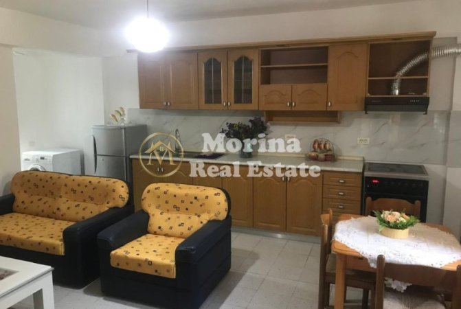 Tirane, jepet me qera shtepi 1+1 Kati 1, 60 m² 450 € (Laprake)