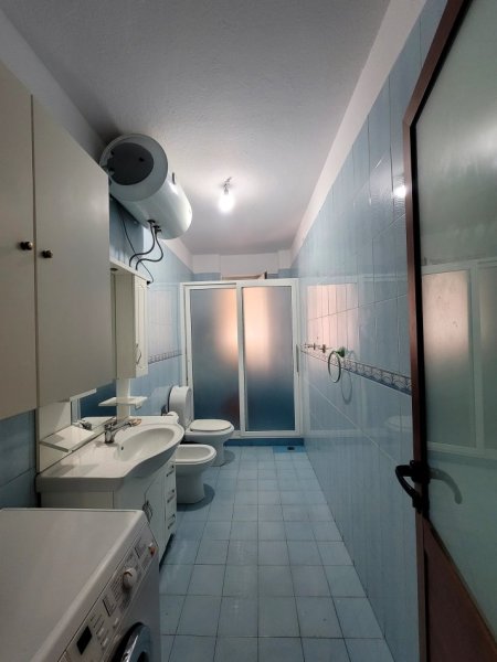 Tirane, jepet me qera apartament 2+1+Ballkon Kati 6, 95 m² 550 € (Bulevardi Zogu I)