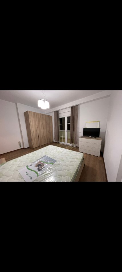 Tirane, jepet me qera apartament 2+1 Kati 4, 120 m² 600 € (Kinostudio)