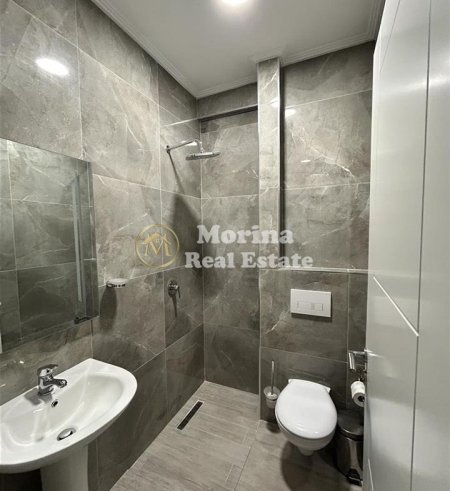 Tirane, jepet me qera apartament 2+1 Kati 3, 95 m² 450 € (Fresku)