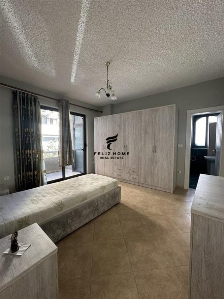 Tirane, jepet me qera apartament 3+1 Kati 2, 160 m² 1200 € (RRUGA E KOSOVAREVE)