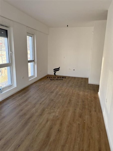 Tirane, shitet apartament 1+1 Kati 2, 47 m² 69.000 € (FRESKU)
