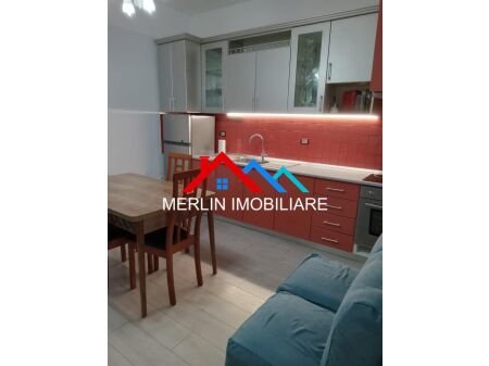 Tirane, jepet me qera apartament 2+1 Kati 3, 120 m² 750 € (MYSLYM SHYRI)