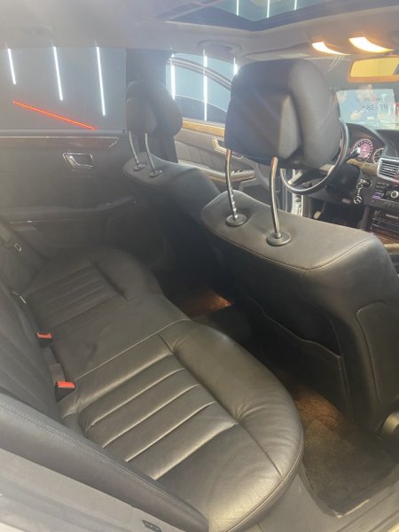 Tirane, shes makine Mercedes-Benz E350 2011 Benzin, gri metalizato automatik Kondicioner 185.000 km 8.000 €