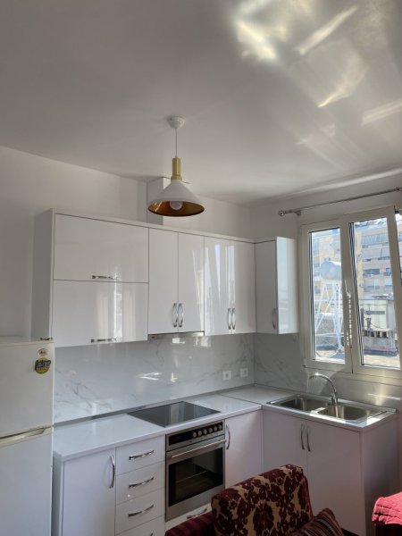 Tirane, jepet me qera apartament 1+1 Kati 5, 60 m² 499 € (Rruga Elbasanit, afer liceut artistik)