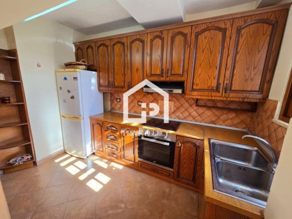 JEPET ME QIRA: Apartament 1+1/Qender/Piazza