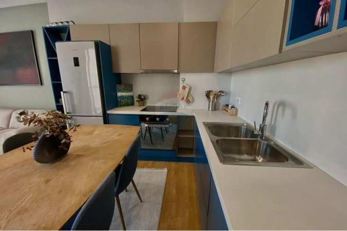 Tirane, jepet me qera apartament 1+1+Ballkon Kati 4, 64 m² (21 dhejtori,prane supermarket joena)