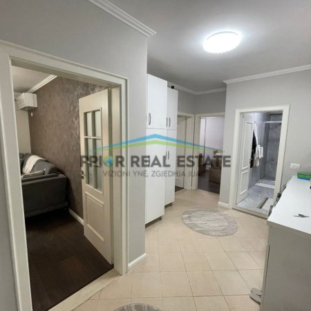 Tirane, shitet apartament 2+1+Ballkon Kati 4, 113 m² 295.000 € (Selvia)