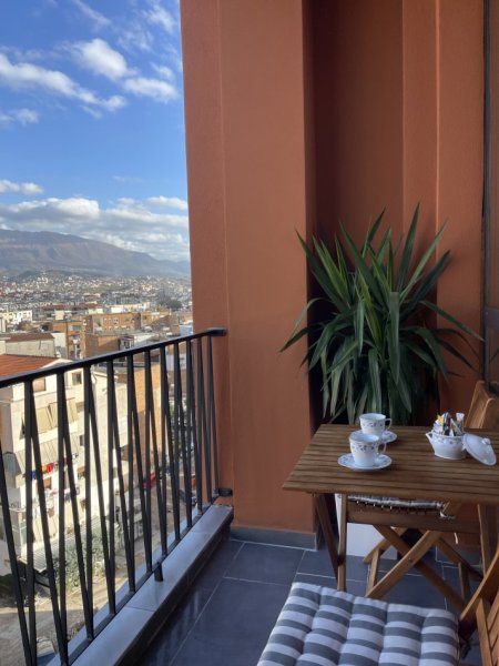 Tirane, jepet me qera apartament 1+1+Aneks+Ballkon Kati 7, 67 m² 570 € (Kompleksi ASL, Prane QSUT Rruga Kongresi Manastirit)
