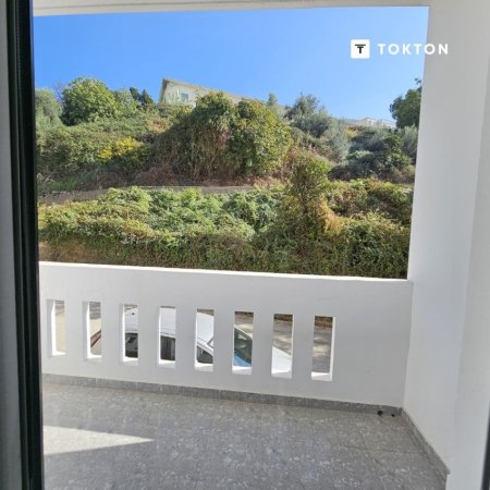 Vlore - Lungomare - Uji i Ftohte, shitet garsonier 1+1 Kati 2, 28 m² 70.000 € (Uji i ftohtë, Lungomare, Vlorë, TT 1479)