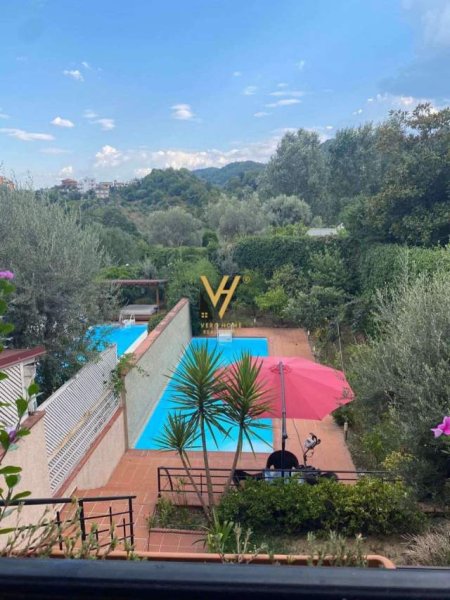 Tirane, jepet me qera Vile 4+1+A+BLK Kati 0, 270 m² 3.000 Euro (KODRA E DIELLIT)