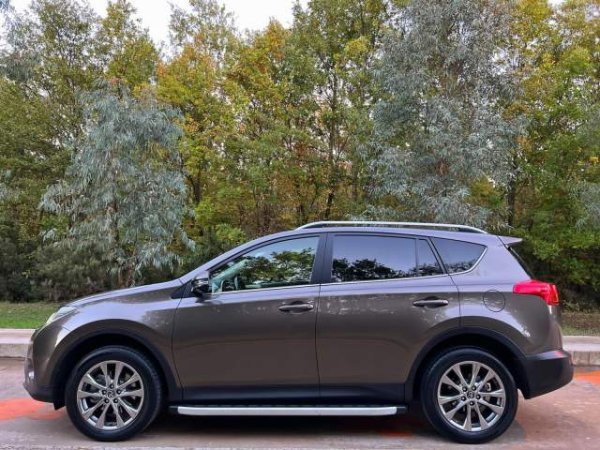 shes Toyota TOYOTA RAV 4 - AUTOMAT - 100.000 KM Viti 2015,