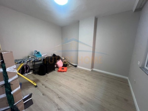 Tirane, shitet apartament 2+1+Ballkon Kati 1, 114 m² 210.000 € (Zogu i Zi)