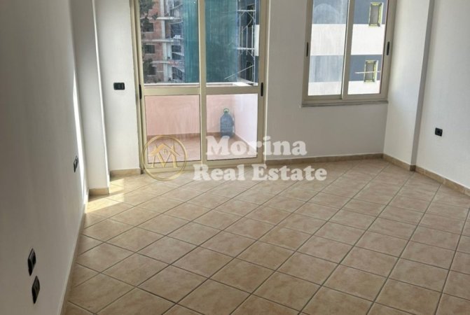 Tirane, jepet me qera apartament 1+1 Kati 4, 60 m² 450 € (Vasil Shanto)