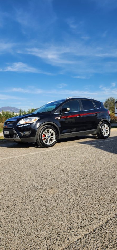 Ford Kuga 2012 Magma Edition Nafte, e zeze automatik Klima 180.000 km 7500 €