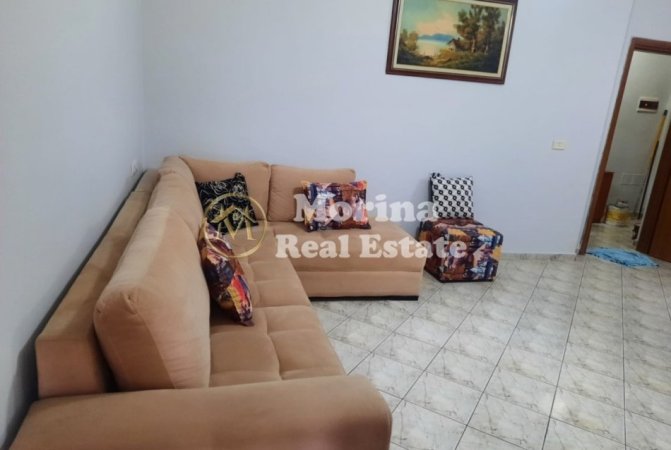 Tirane, jepet me qera apartament 1+1 Kati 3, 70 m² 350 € (Rrotullimi Shkozes)
