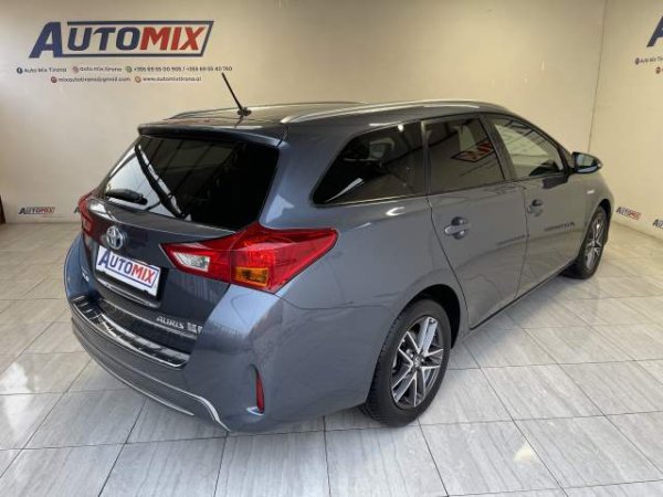 Tirane, shes makine Toyota auris Viti 2014, 11.200 Euro