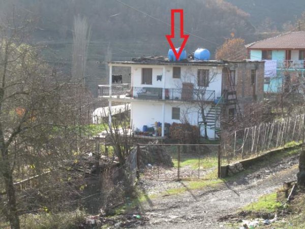 Shitet Truall dhe Ndertese dy kateshe , 4.928.000 Leke (Fushe Lumth, Miredite)