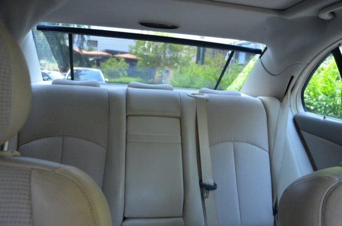 Tirane, shes makine Mercedes e class 270 Nafte, blu e errët automatik Kondicioner 220.000 km 3.200 €