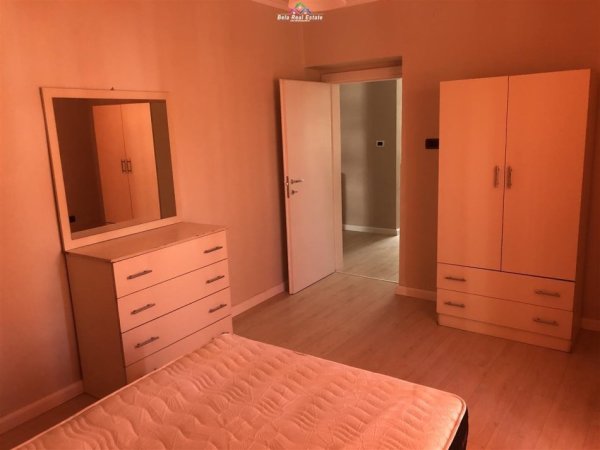 Tirane, shes apartament 2+1 Kati 4, 70 m² 190.500 € (Rruga e Barrikadave 