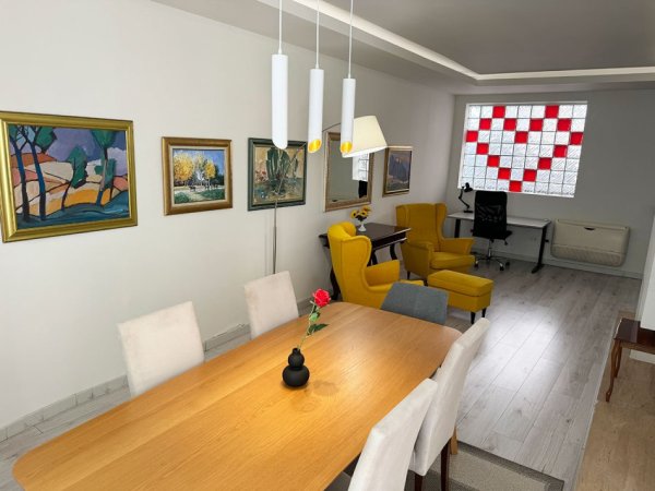 Tirane, shitet apartament 3+1+Ballkon Kati 10, 220 m² 620.000 € (RRUGA “ISMAIL QEMALI” NË QENDER TË ISH BLLOKUT)