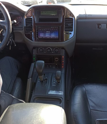 Tirane, shes SUV | Fuoristrad | Xhip Mitsubishi Pajero Nafte, jeshile automatik Kondicioner 200.000 km 6.000 €