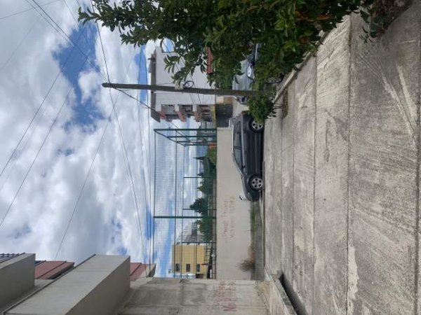 Tirane, shitet dyqan Kati 0, 125 m² 750.000 Euro (Lisi)