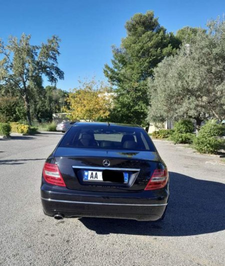 Tirane, shes makine Mercedes-Benz C220 W204 Viti 2011, 12.000 Euro