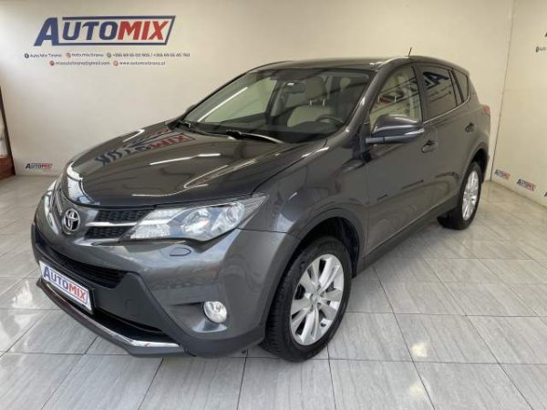 Tirane, shes xhip Toyota RAV 4 Viti 2014, 17.200 Euro