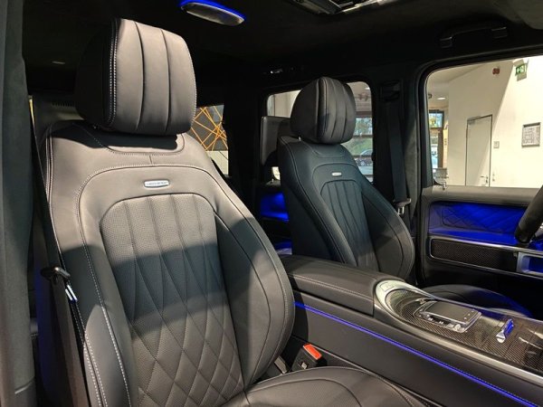 Gjermani, shes SUV | Fuoristrad | Xhip Benzin, e zeze automatik 22 km 185.999 €