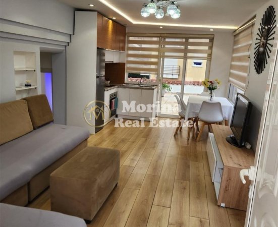 Tirane, jepet me qera shtepi 2+1 Kati 3, 120 m² 450 € (Kodra Diellit)