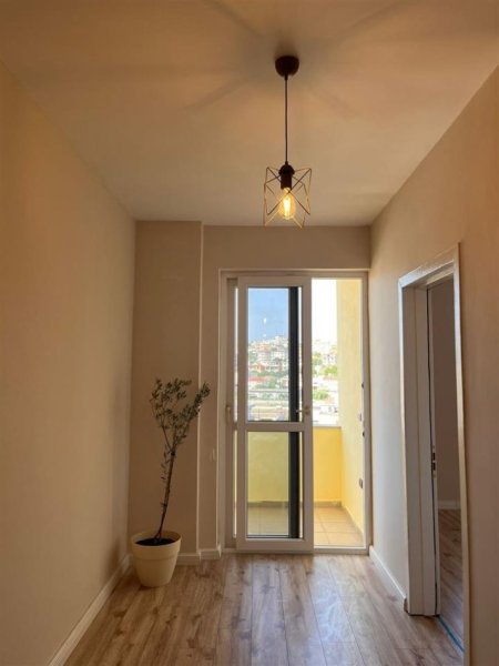 Durres, shitet apartament 1+1+Ballkon Kati 4, 74.000 € (Rruga Pavaresia ,Durres)